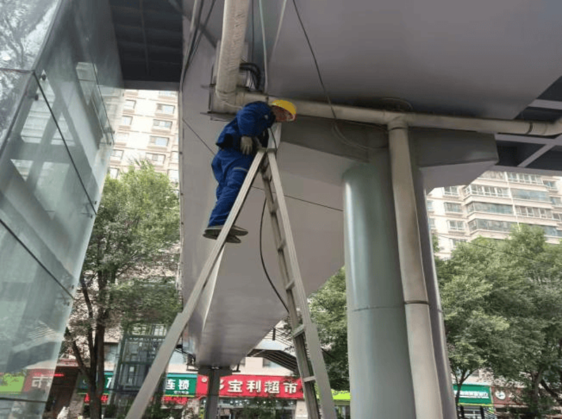 住宅小区物业管理新趋势:科技与服务并驾齐驱